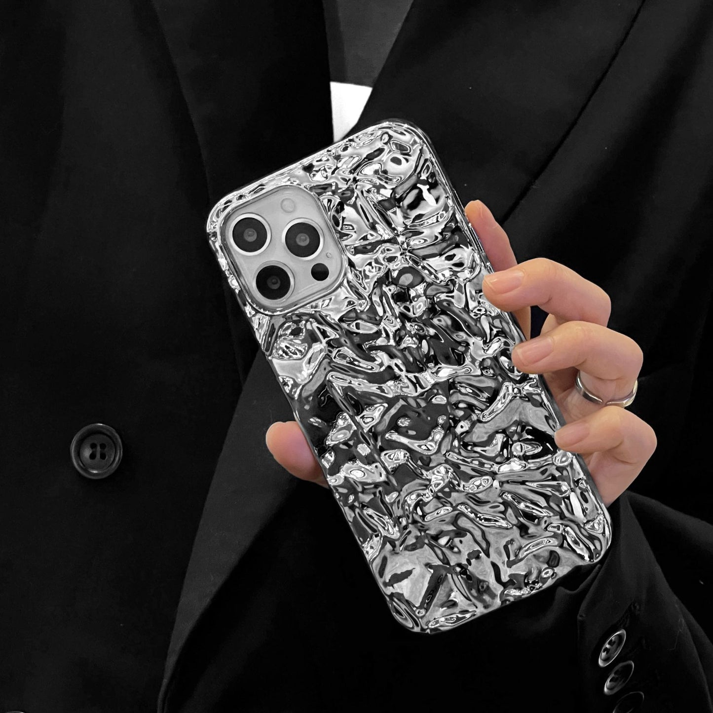 Wrinkled iPhone 17 electroplated phone case ins silicone case 16promax suitable for Apple 12